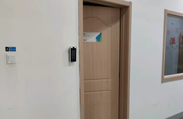 门禁安装